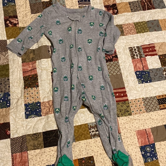 Little wonders 6-9 M onesie zip up - Picture 2 of 5